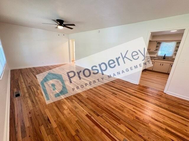 1008 54th St - Photo 3 of 15