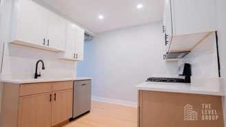 5655 N Rockwell St #2S - Photo 1 of 1