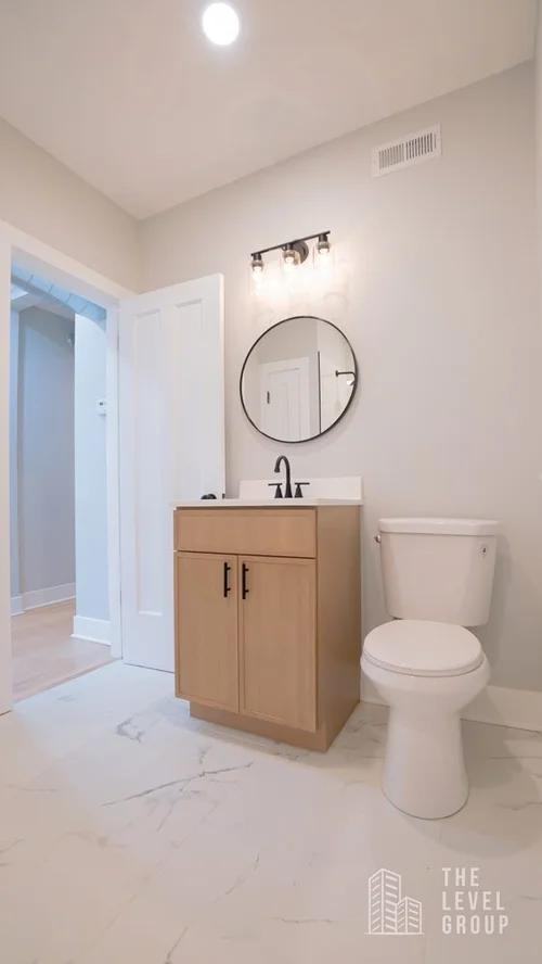 5655 N Rockwell St #2S - Photo 6 of 11