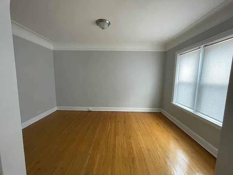 1619 W Lunt Ave #3A - Photo 5 of 8