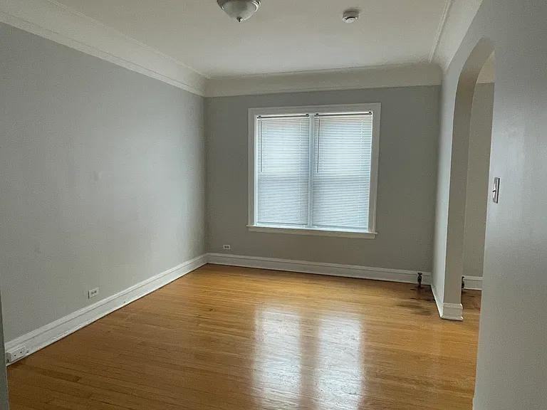 1619 W Lunt Ave #3A - Photo 6 of 8