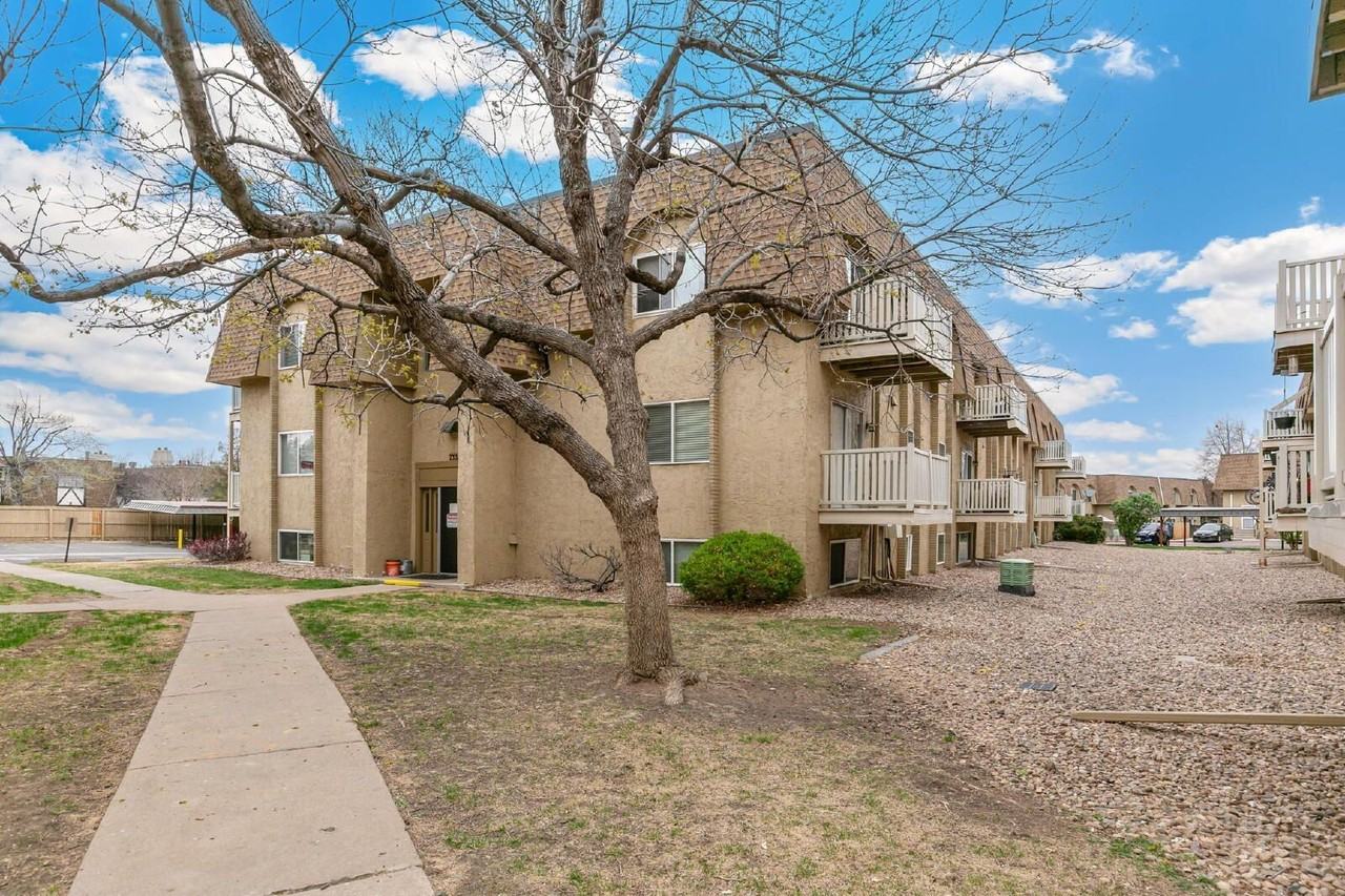 7335 E Quincy Ave #206 - Photo 4 of 37