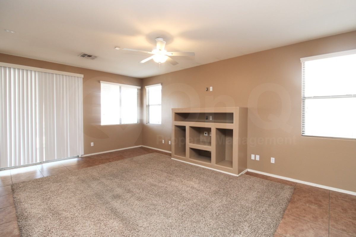 11928 W Alvarado Rd - Photo 7 of 19
