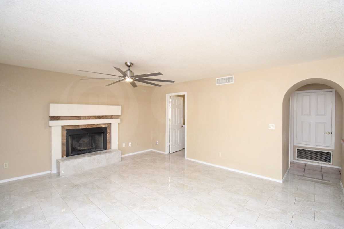 19302 N 73rd Ln - Photo 6 of 26