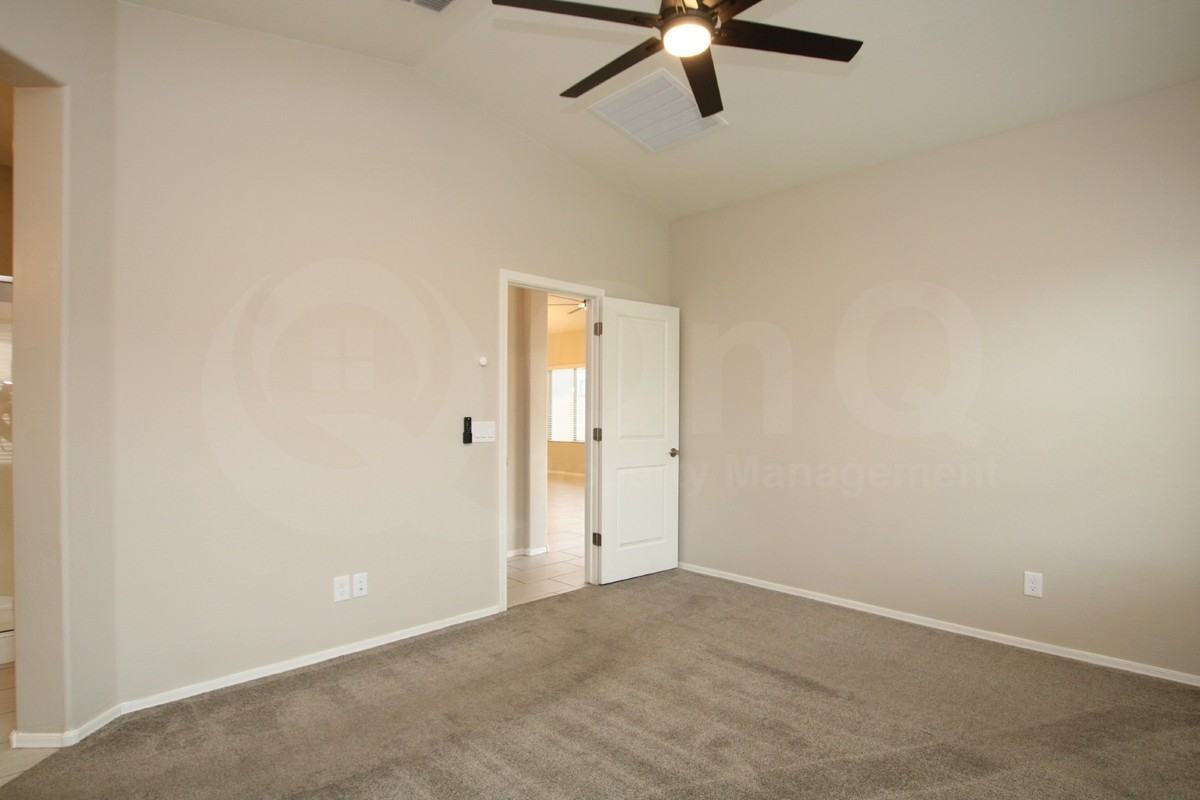 2321 E Runaway Bay Pl - Photo 7 of 24
