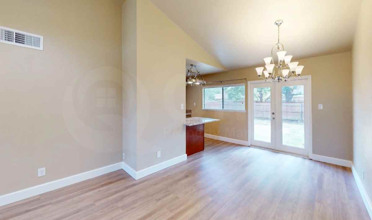 1316 Timberview Dr - Photo 4 of 18