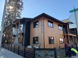 featured image of 1045 N 4th St