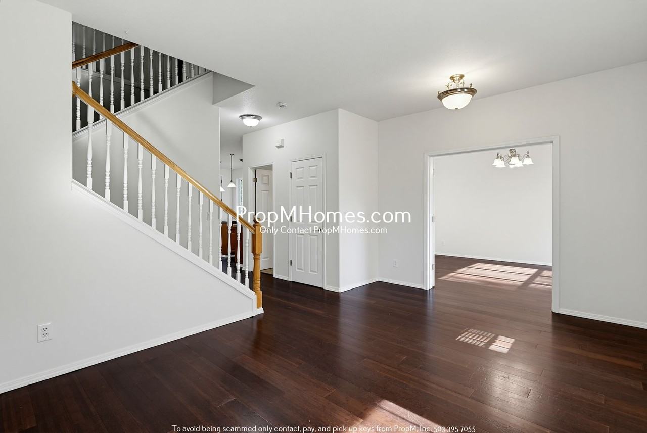 7561 Sw Thornton Dr - Photo 3 of 45