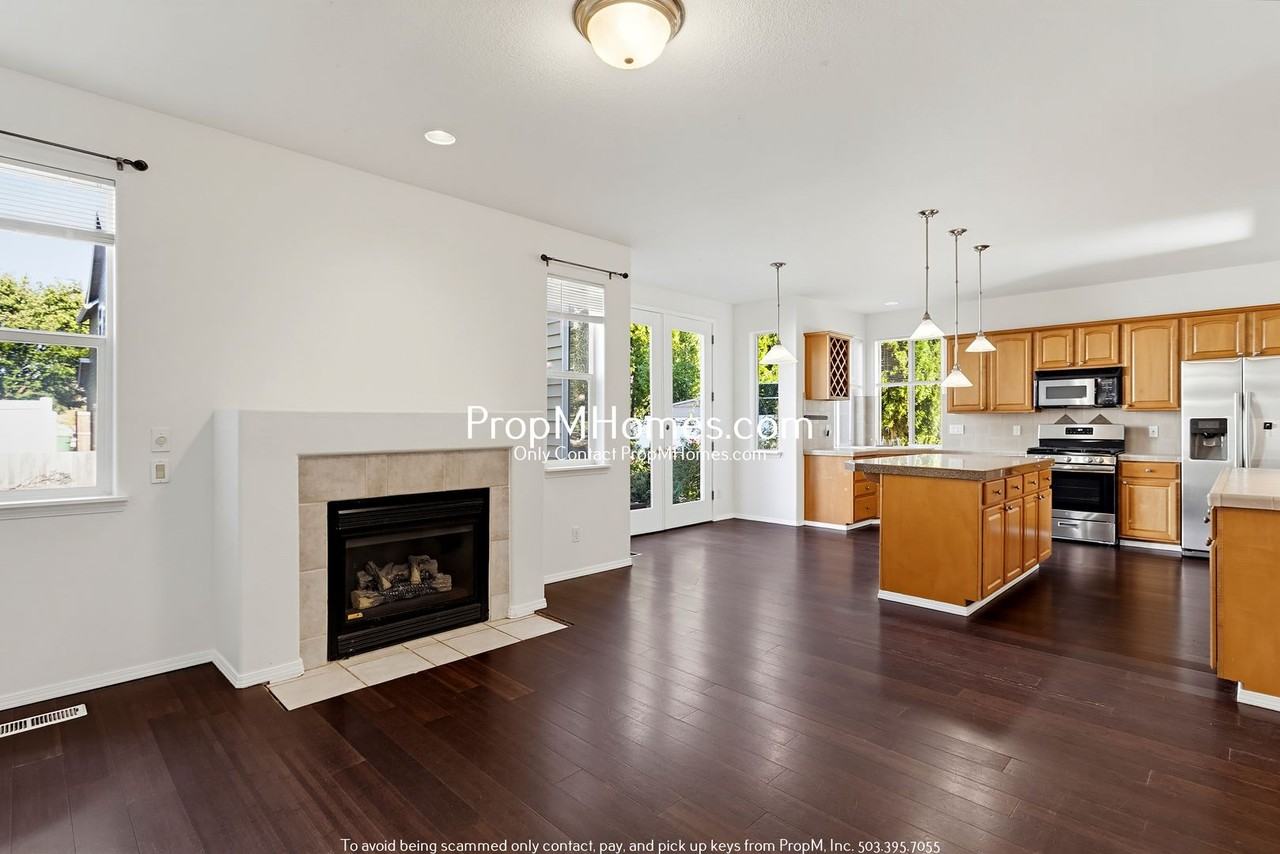 7561 Sw Thornton Dr - Photo 6 of 45