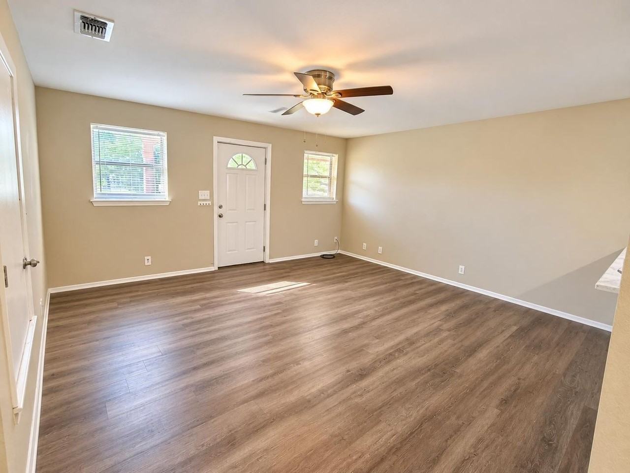9900 Cottontail Ln - Photo 3 of 7