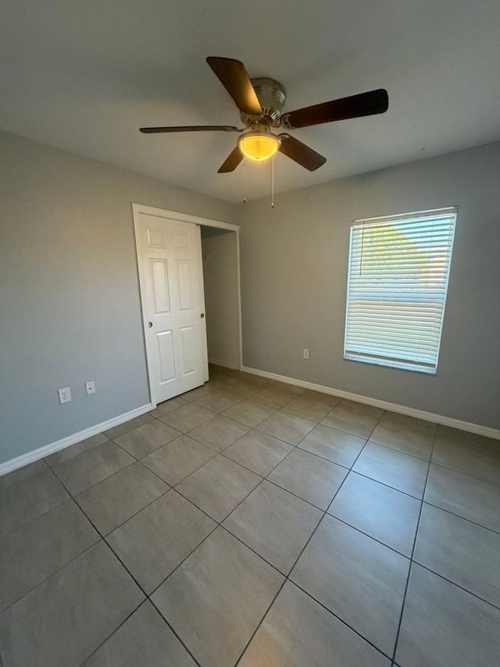 402 Sw 3rd Ct - Photo 4 of 21
