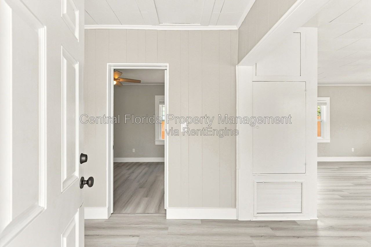 2704 E Jefferson St - Photo 6 of 44