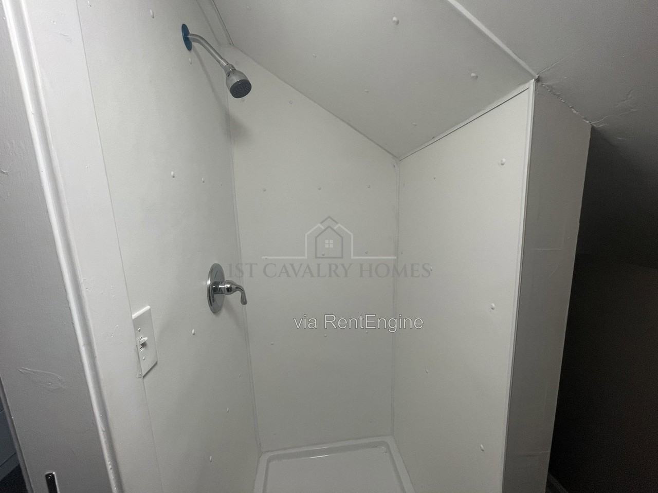 578 Hoye Ave #3 - Photo 4 of 15