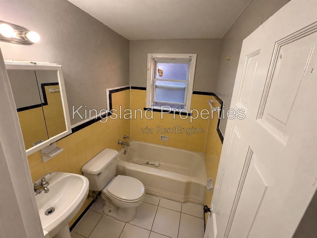 4954 Kemper Ave #4954 - Photo 6 of 7