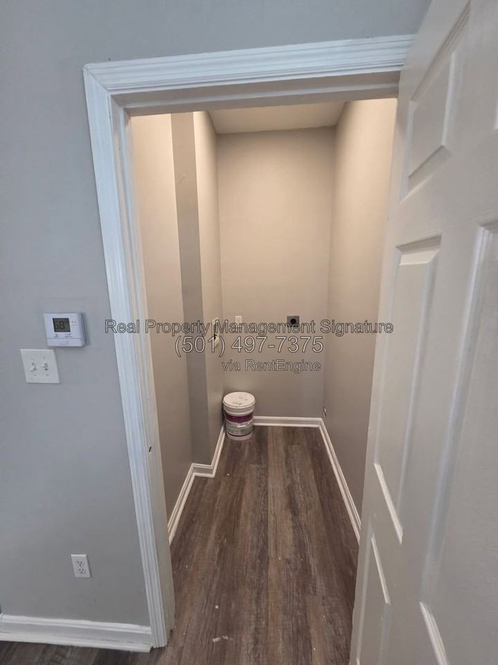 107 S Valentine St #B - Photo 5 of 18