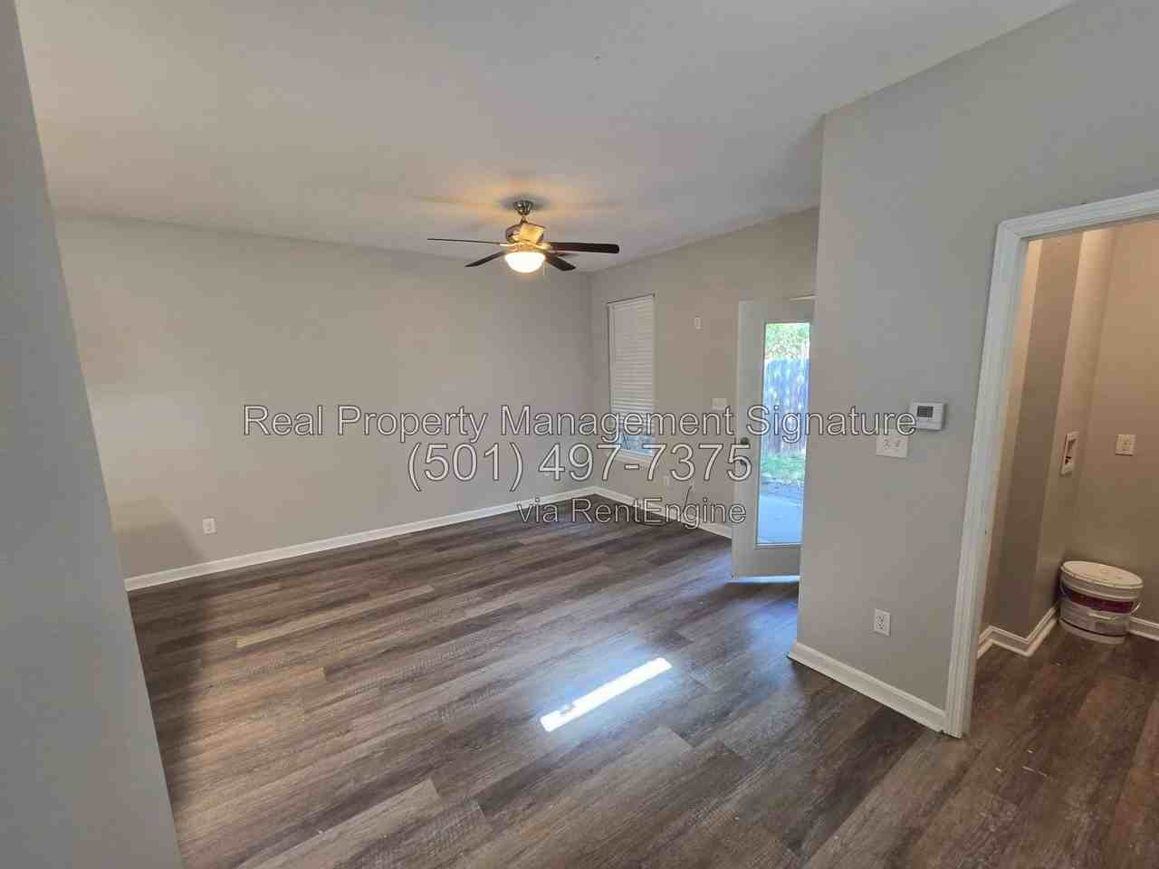 107 S Valentine St #B - Photo 6 of 18