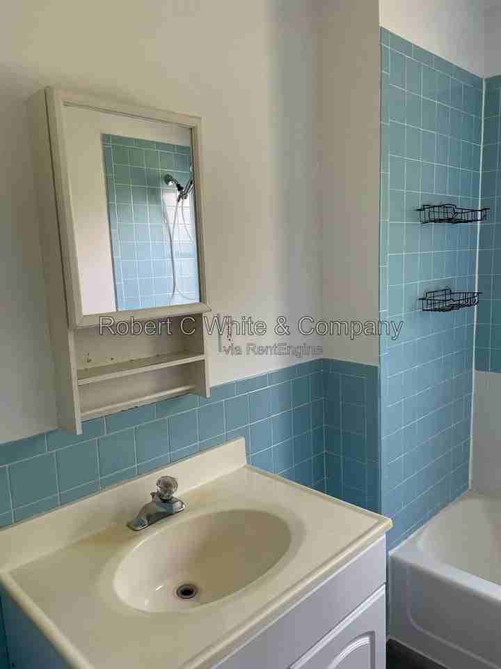 11 Leete St #1 - Photo 6 of 9