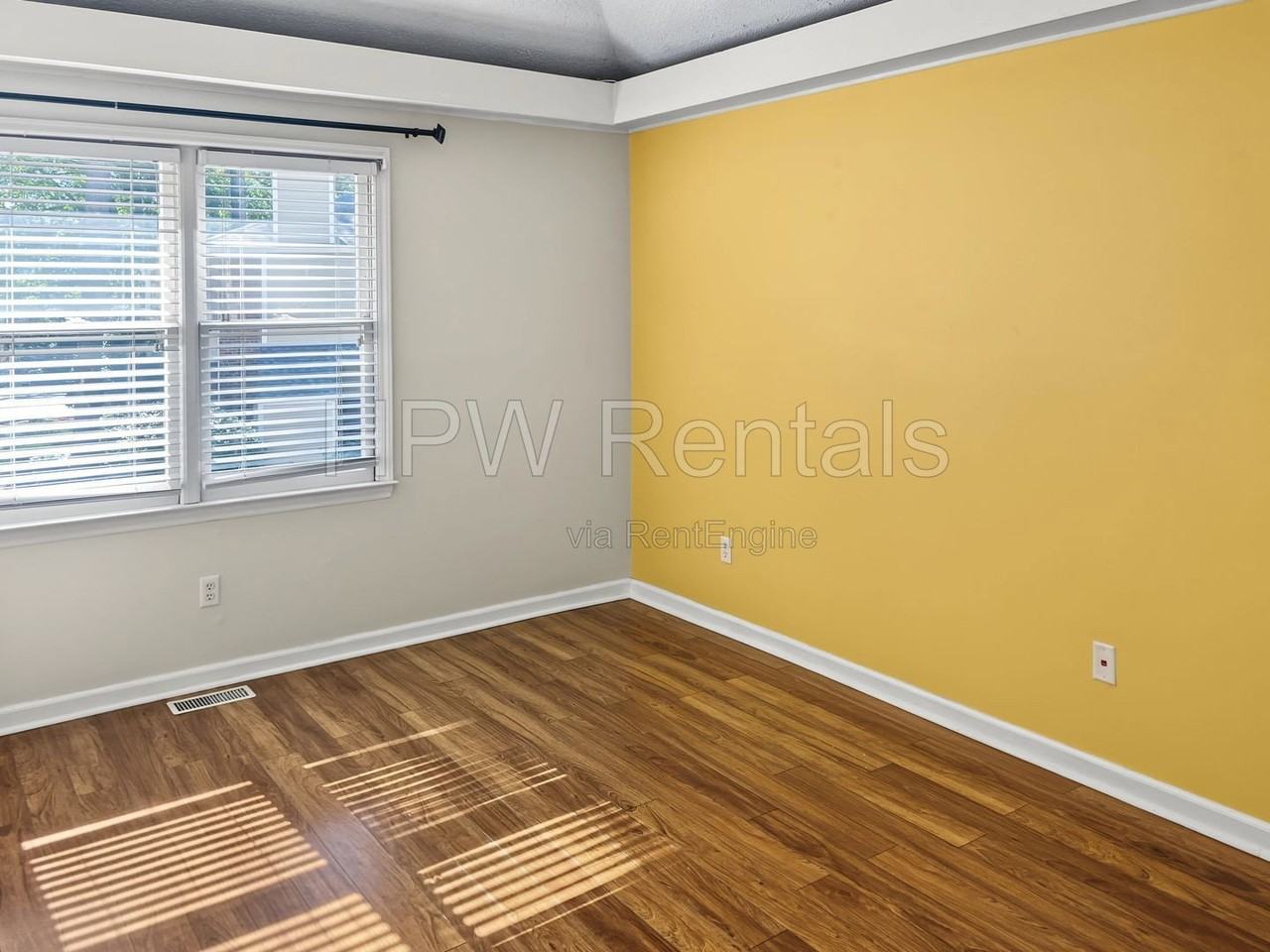 3306 Mill Run - Photo 6 of 14