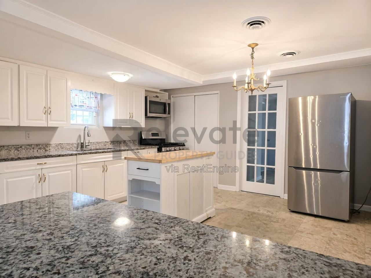 1223 Paul St - Photo 3 of 22