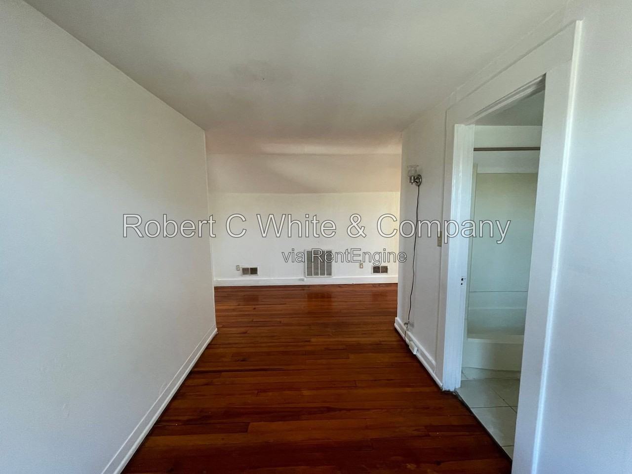 150 Leete St - Photo 6 of 13