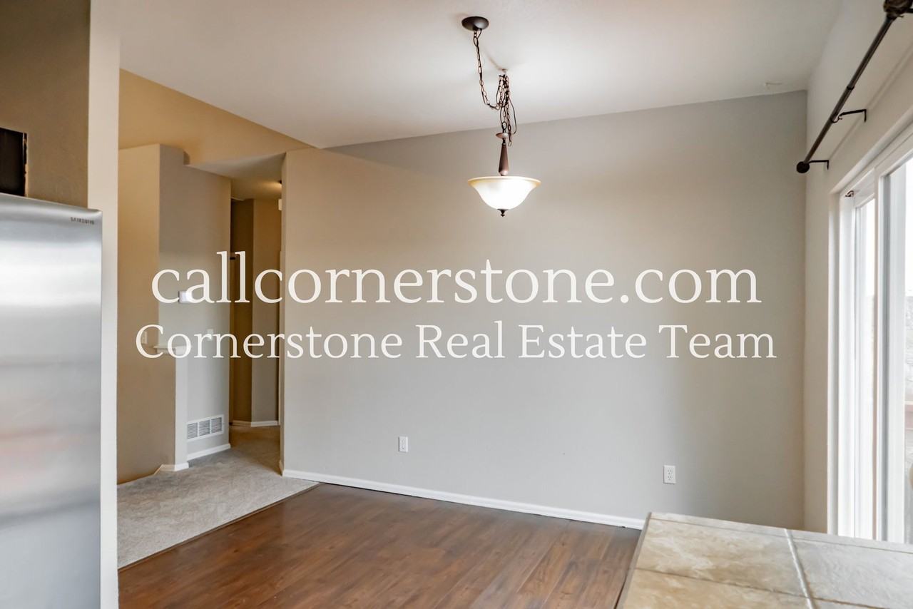 4917 Ardley Dr - Photo 6 of 24