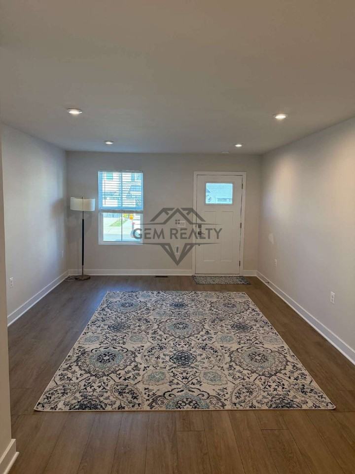 4508 Briarhaven Dr - Photo 4 of 25