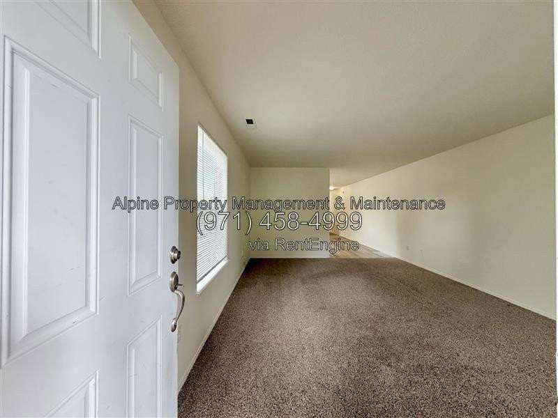 6644 Se 56th Ave - Photo 3 of 22