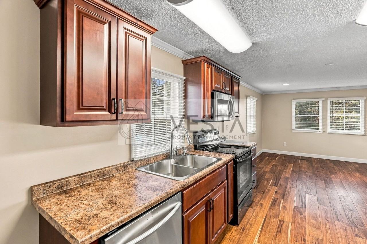 36 Rocky Ridge Rd #E - Photo 6 of 35