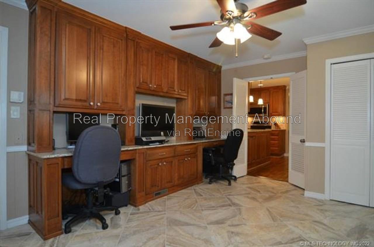 6766 E 66th Pl - Photo 7 of 12