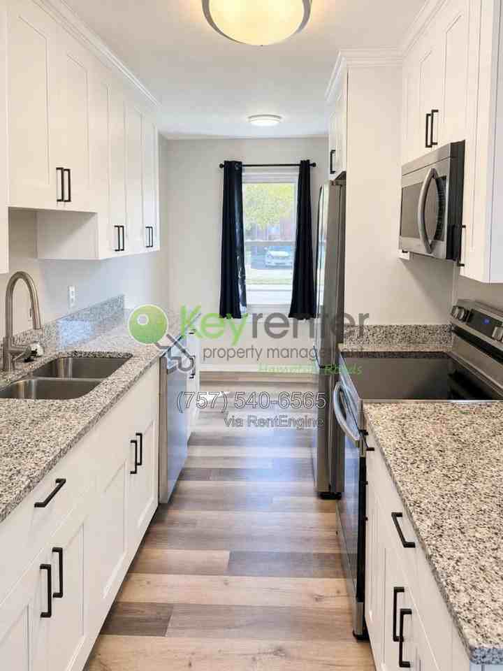 1132 Hannah St - Photo 7 of 32