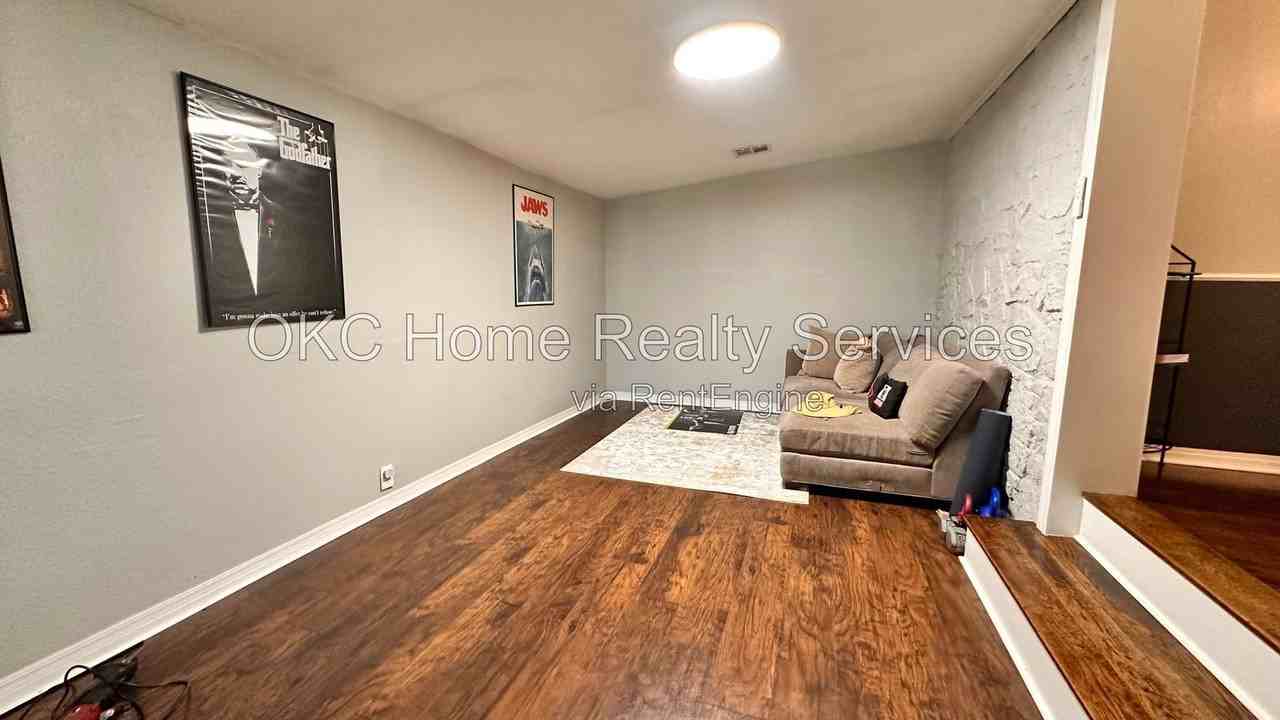 3811 Nw 31st St - Photo 7 of 25
