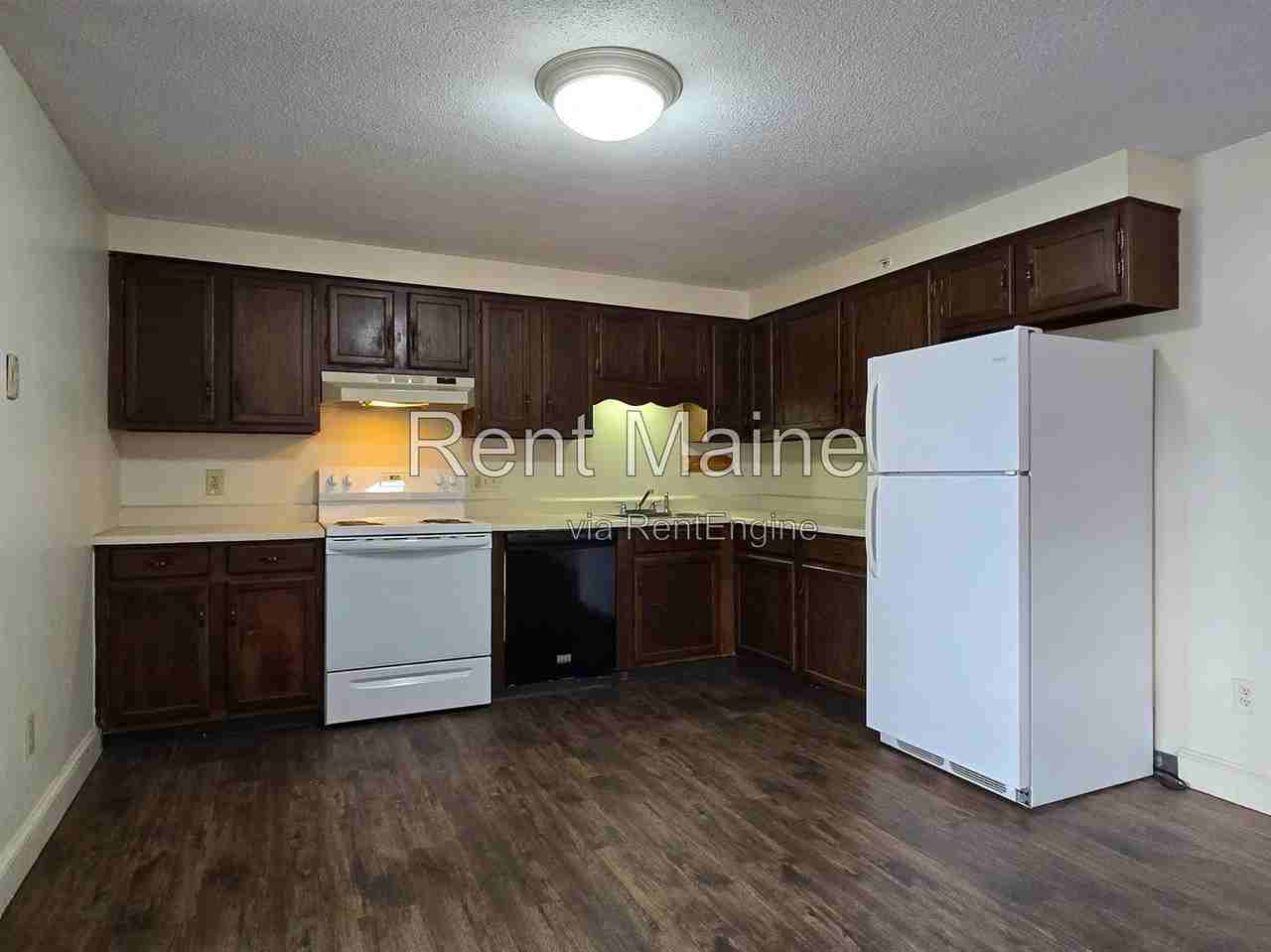 41 River Rd #B6 - Photo 2 of 25