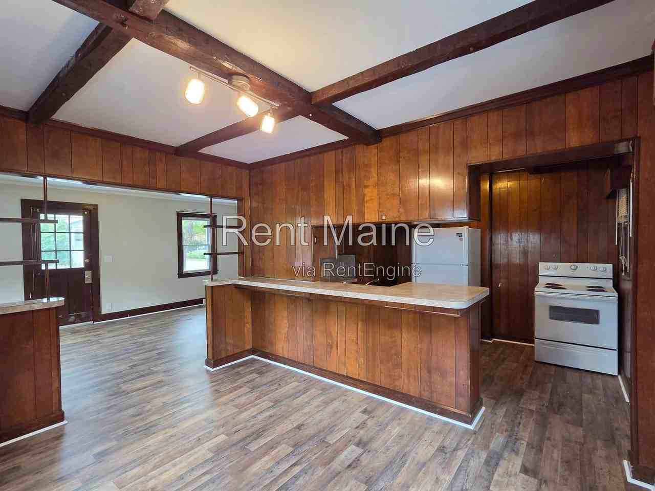 4 Hall St - Photo 2 of 31