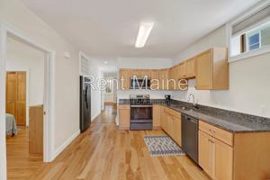 featured image of 181 Center St