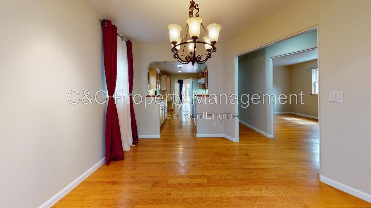 764 Filmore St - Photo 3 of 14