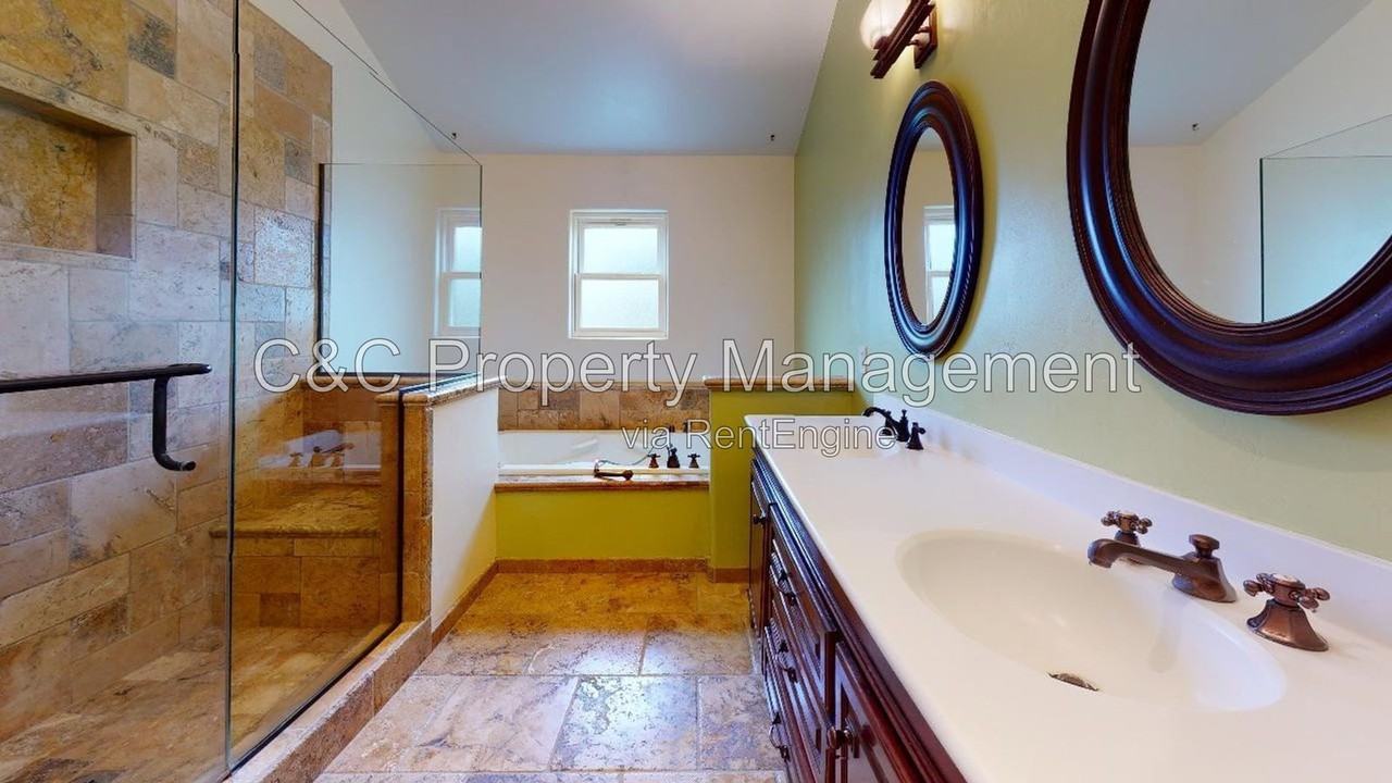 764 Filmore St - Photo 4 of 14