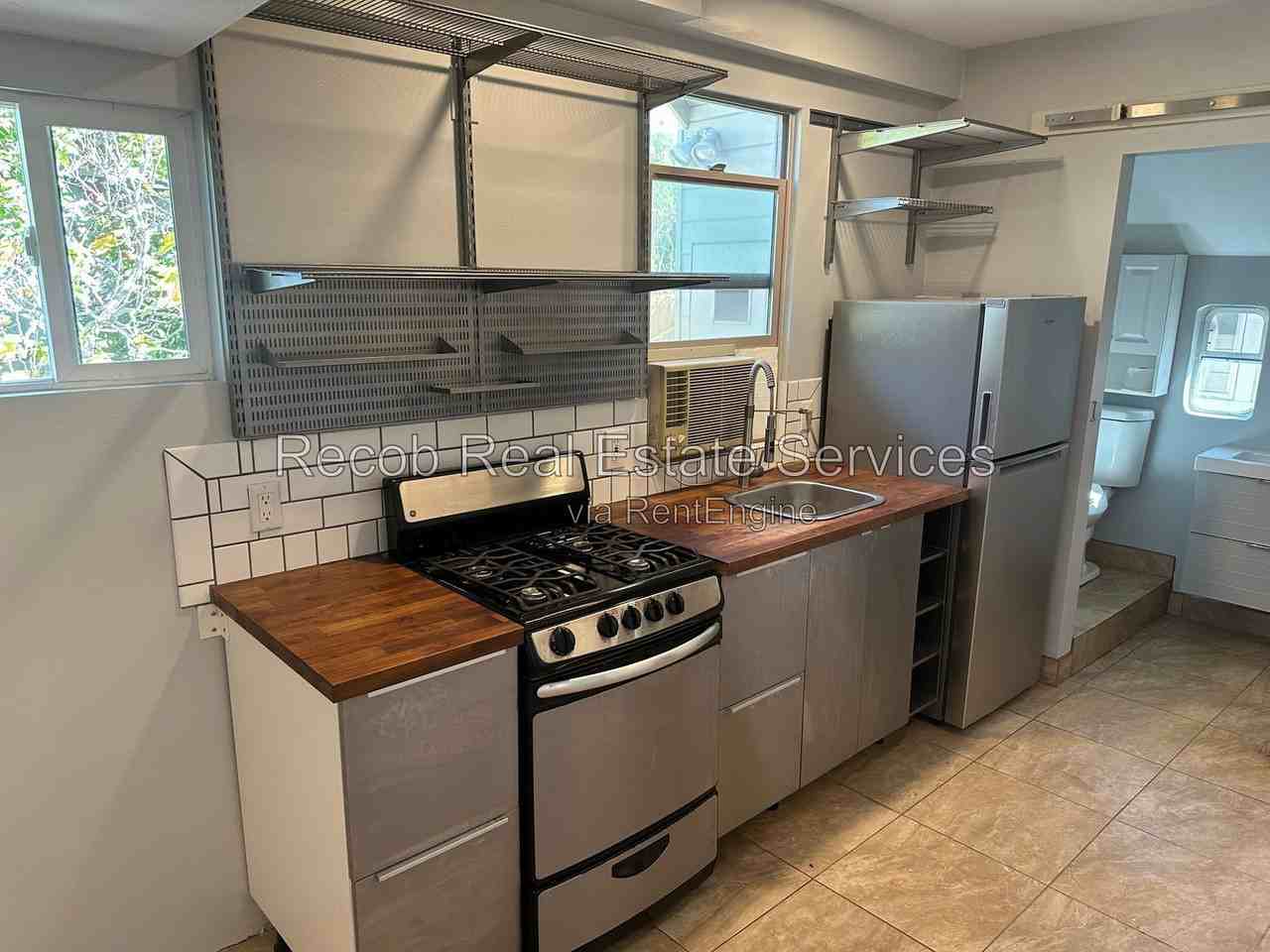 8305 Finley Ave - Photo 2 of 7