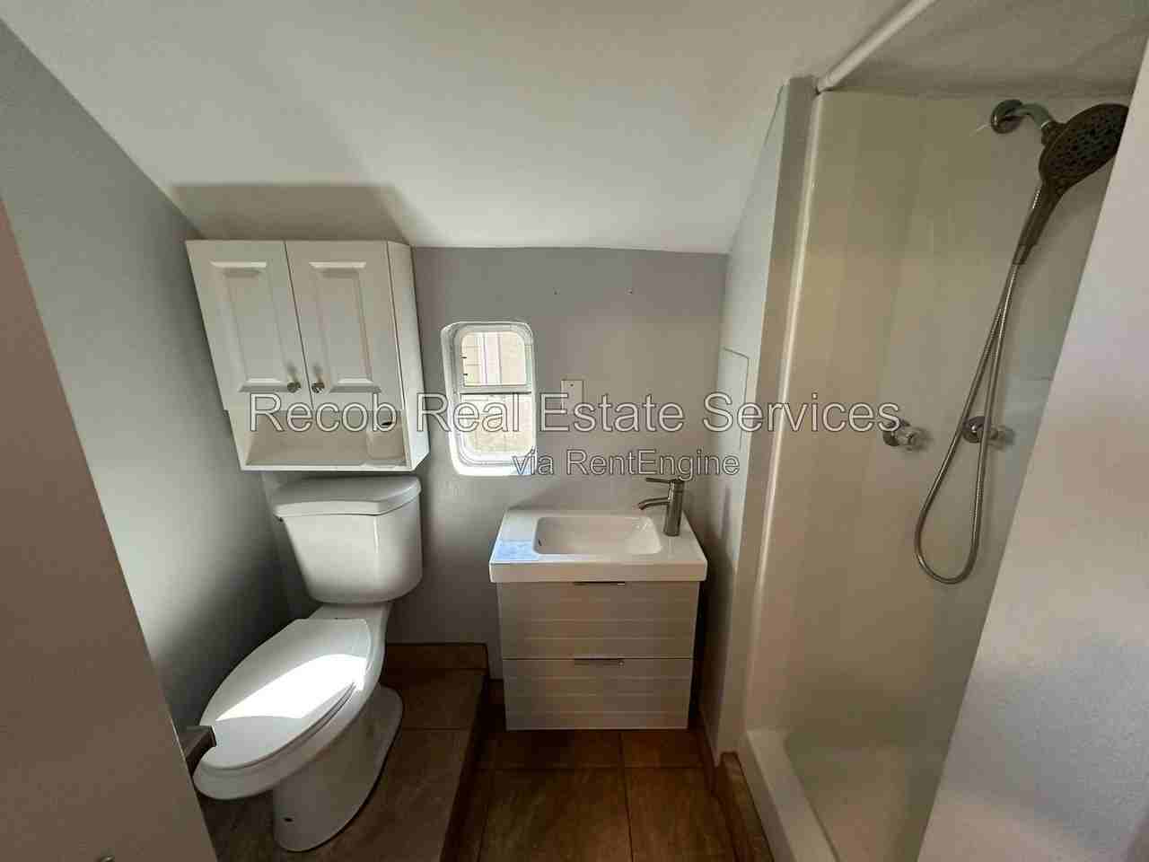 8305 Finley Ave - Photo 5 of 7