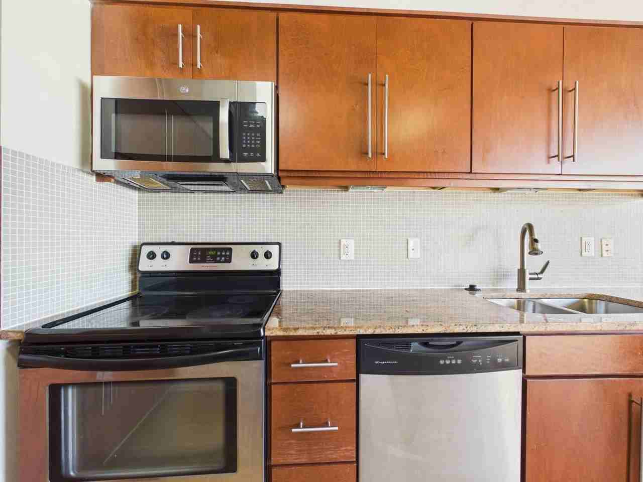 815 Perry St #308 - Photo 6 of 16