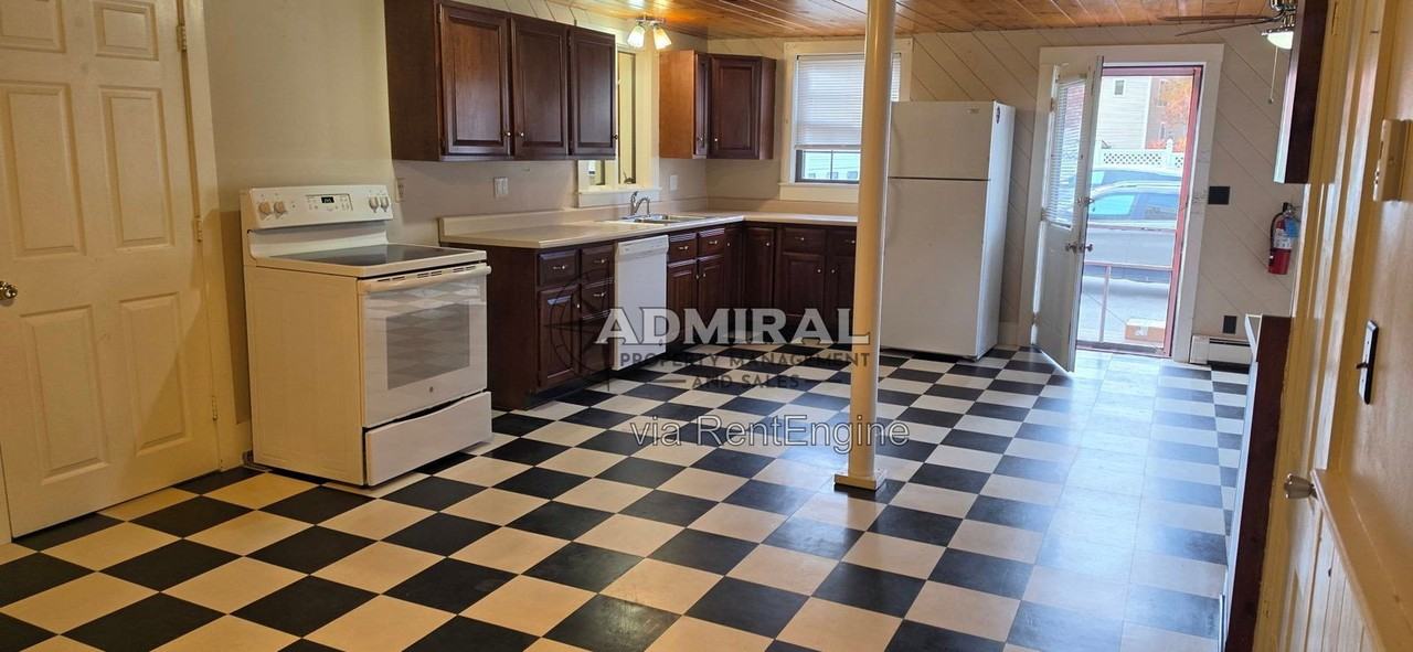 37 Tappan St - Photo 3 of 21