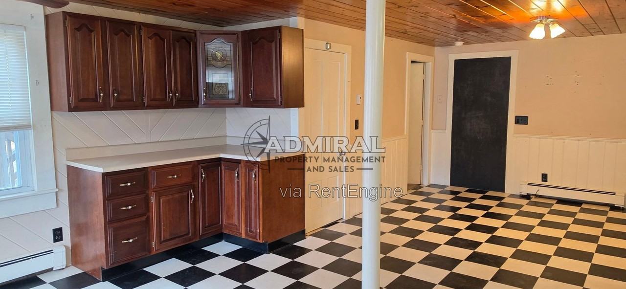 37 Tappan St - Photo 6 of 21