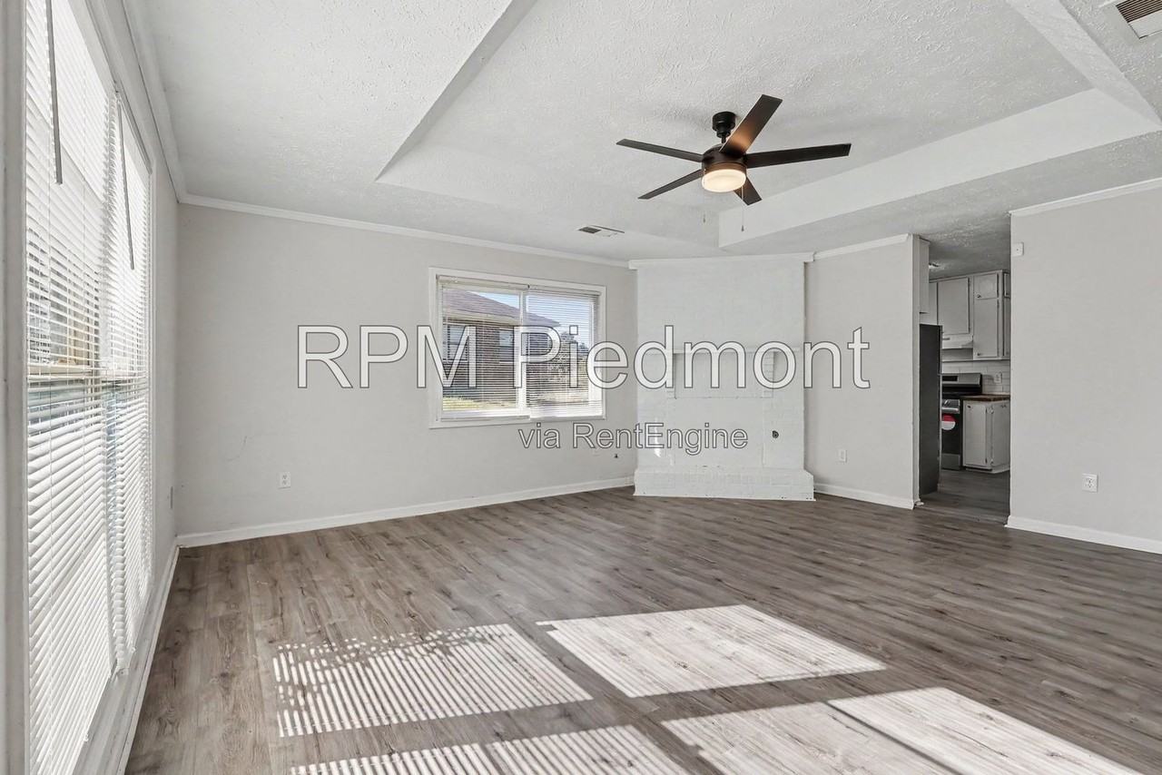 1159 Summer Brook Rd - Photo 7 of 31