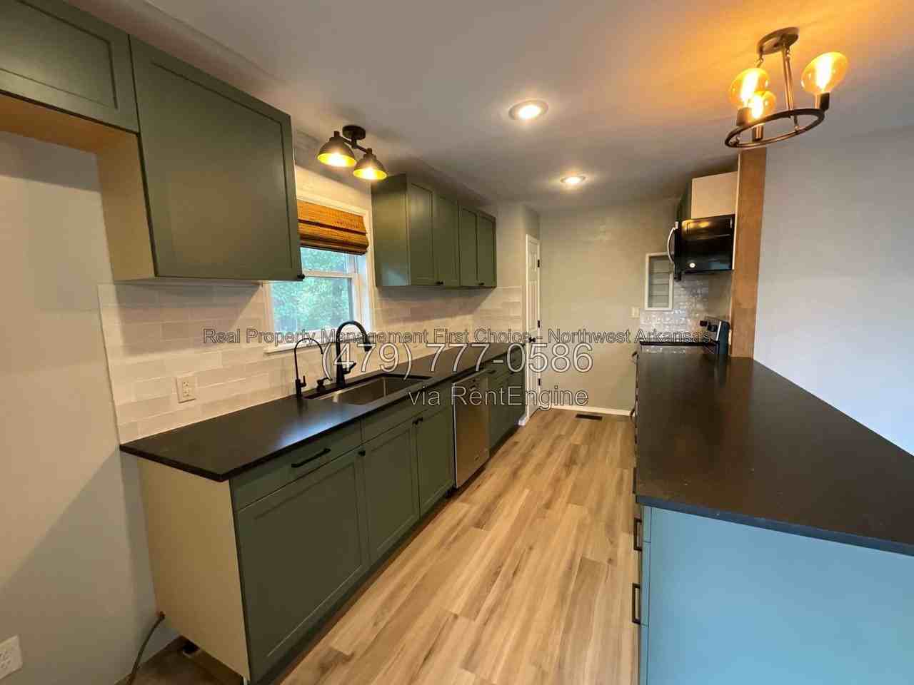 3 London Dr - Photo 6 of 19