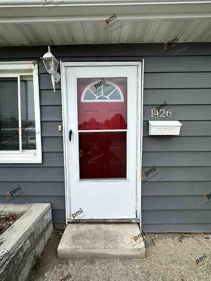 1426 E 36th Pl - Photo 3 of 27