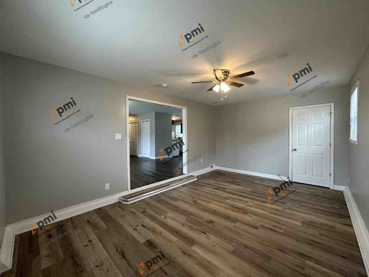 1426 E 36th Pl - Photo 7 of 27