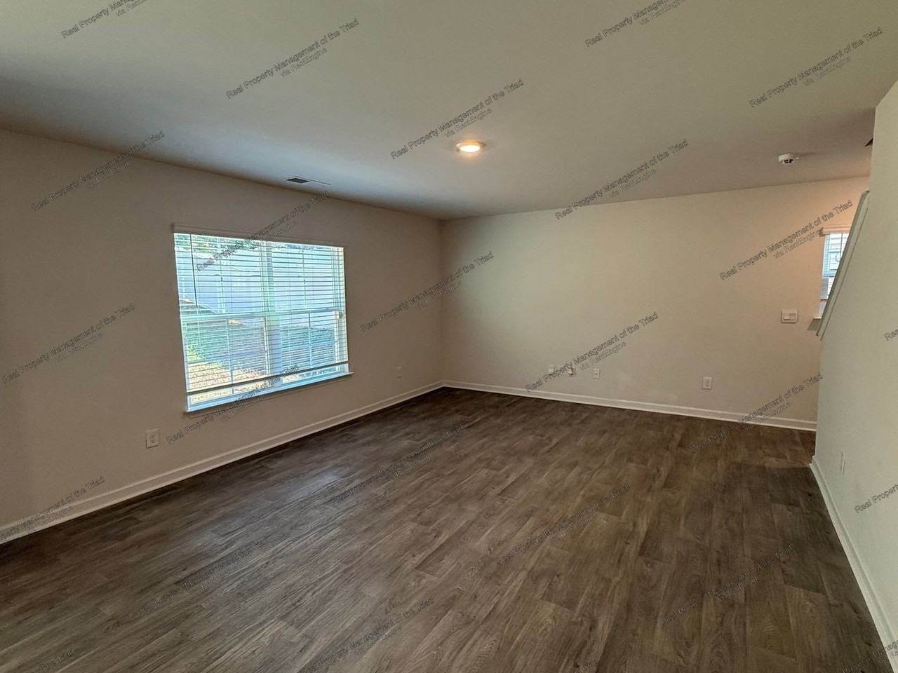 4712 Black Forest Dr - Photo 3 of 22