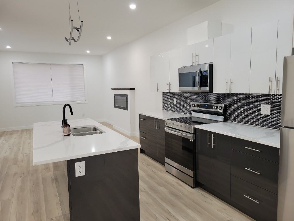 86 Fifth Ave - Photo 2 of 24