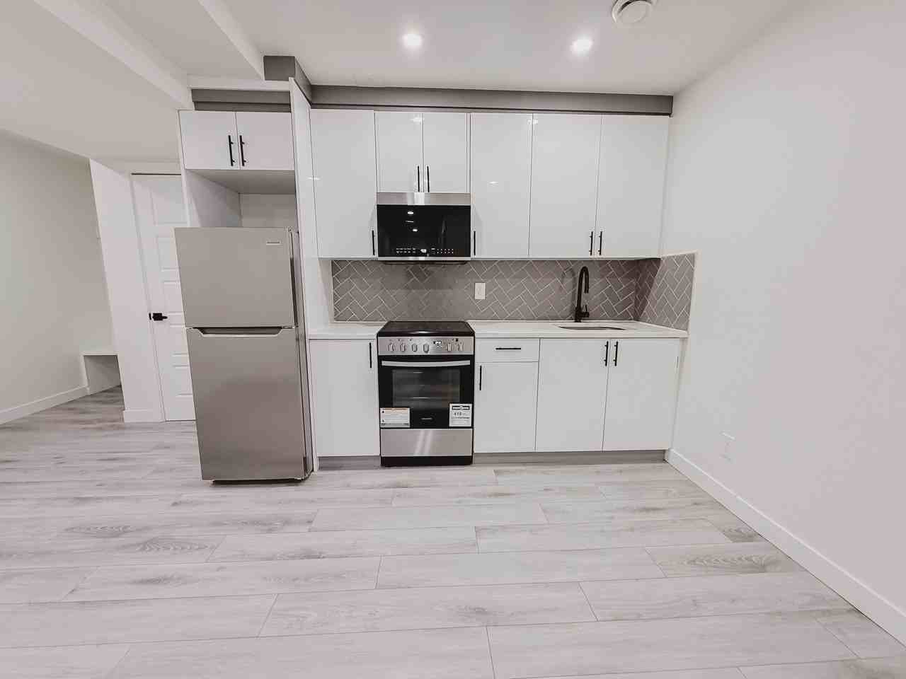 153 Corner Ridge Mews Ne Lowr - Photo 2 of 16