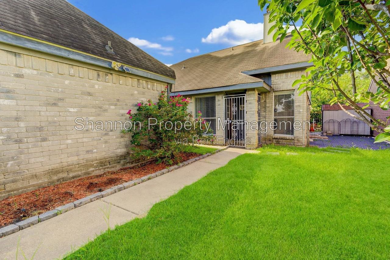 3603 Storm Creek Dr - Photo 3 of 28