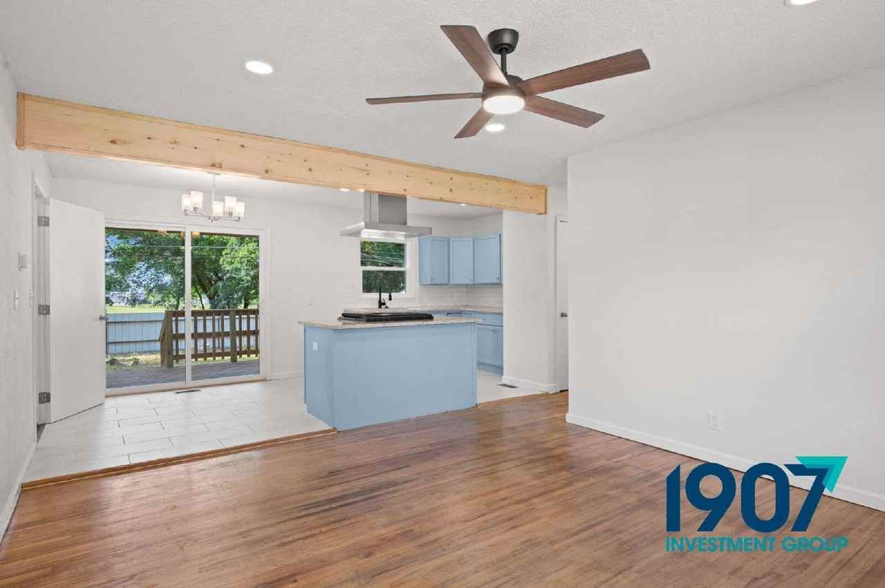 4237 E Young Pl - Photo 6 of 31